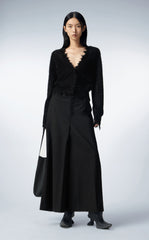 Sweater / JNBY Cropped V-neck Cardigan