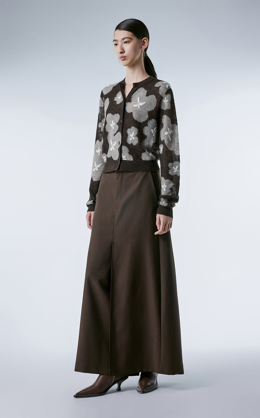 Sweater / JNBY Slim-fit Floral Prints Cropped Cardigan