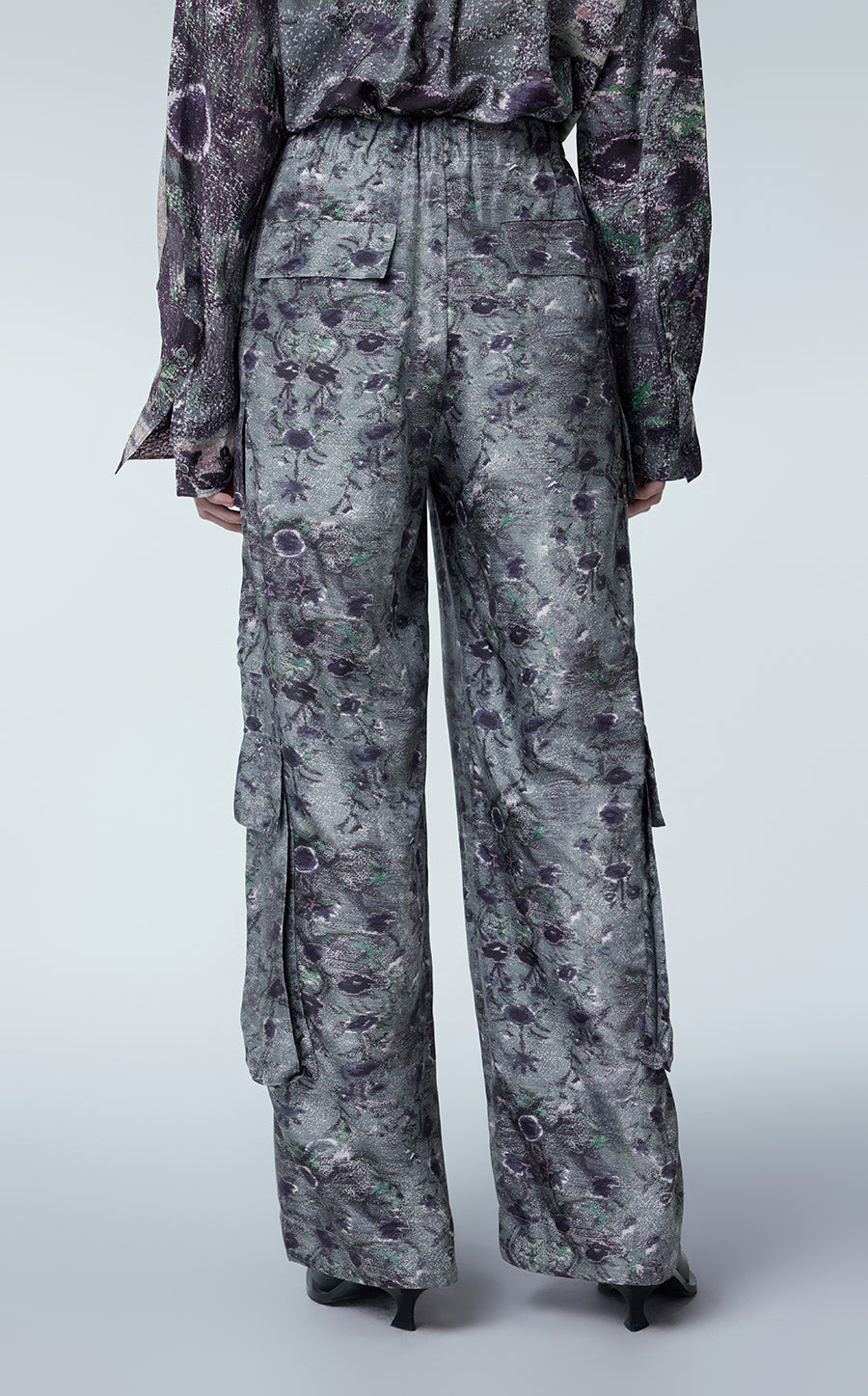 Pants / JNBY Relaxed Floral Print Silk Pants