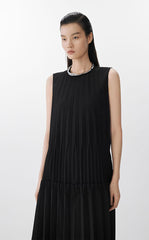 Dress / JNBY Elegant Pleated Maxi Dress