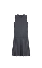 Dress / JNBY Elegant Pleated Maxi Dress