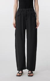 الكفاف / JNBY Banana Fit Pants مُتَقَلَّب من Tencel