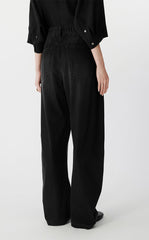 Pants / JNBY Cool-Touch Banana-cut Jeans