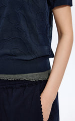 Knitwear / JNBY Floral Jacquard Cropped Knit Top