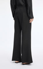 Pants / JNBY Relaxed Leg-Lengthening Flared Pants