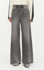 Pants / JNBY Washed Full-Length Cotton Jeans