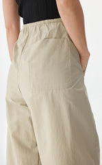 Pants / JNBY Wide-Legged Cropped Pants