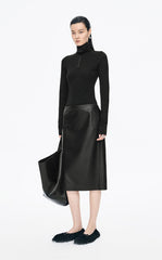 T-Shirt / JNBY Slim Fit Merino Wool Zip Neck Tee