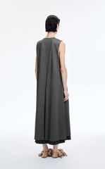 Dress / JNBY V-Neck Pleated Maxi Dress
