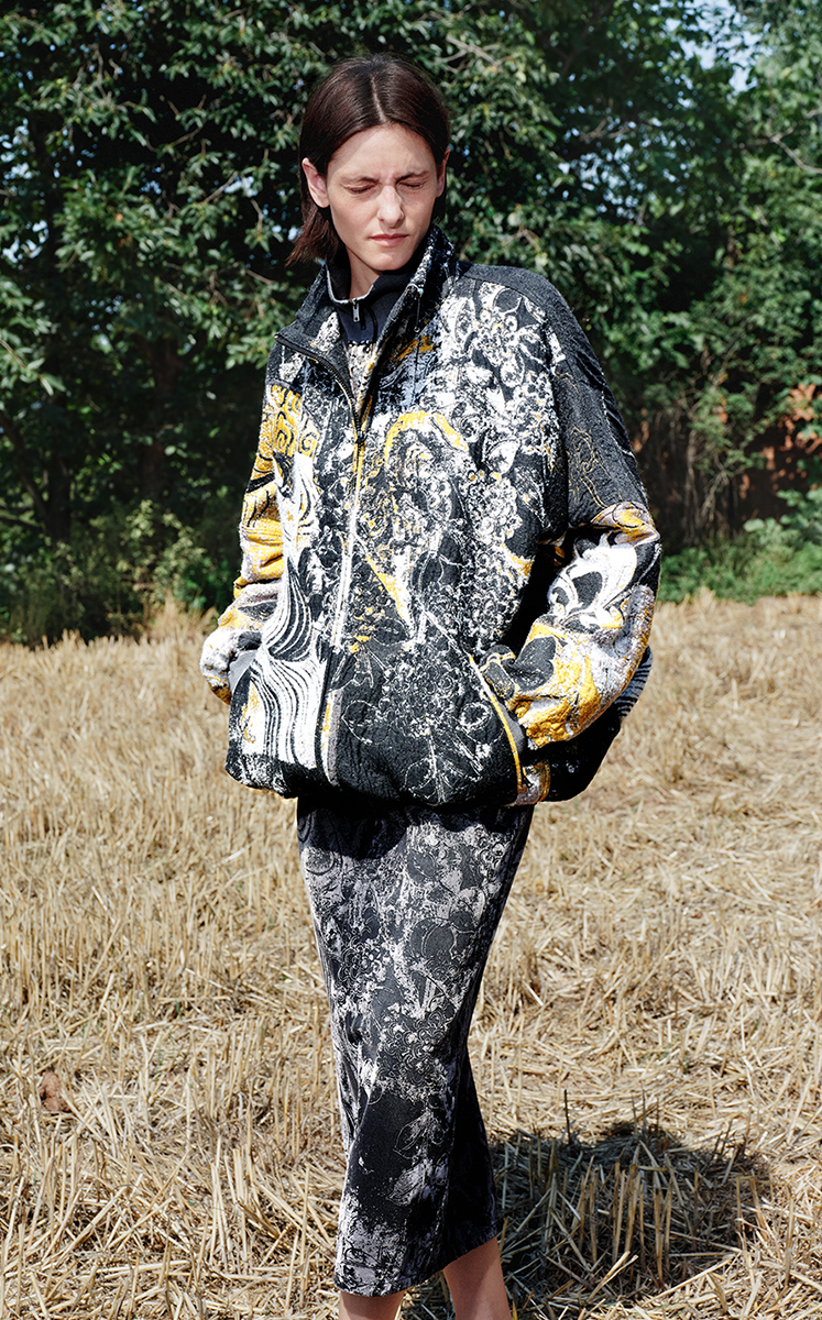 Sweater / JNBY Oriental Screen Motif Wool Blend Cardigan