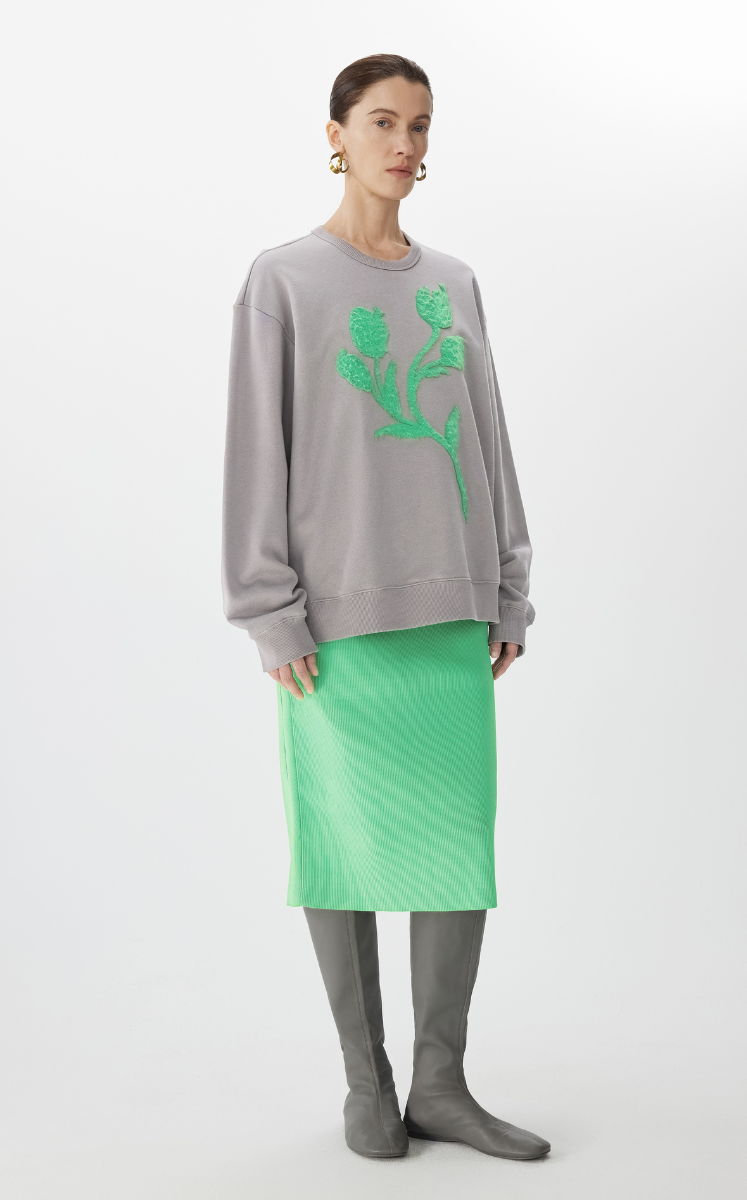 Sweatshirt / JNBY Floral Embroidery Oversized Sweatshirt