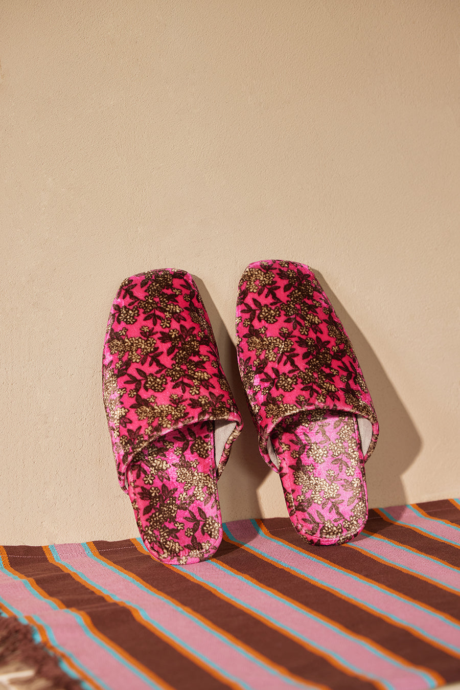 Slippers / JNBYHOME Floral Print Slippers