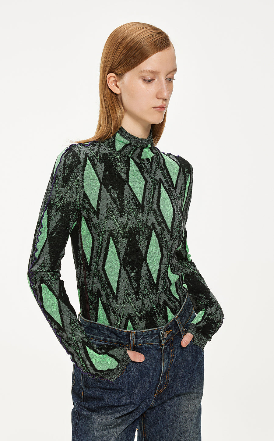 Sweater / JNBY Slim Fit Turtleneck Pullover Sweater in Diamond Pattern