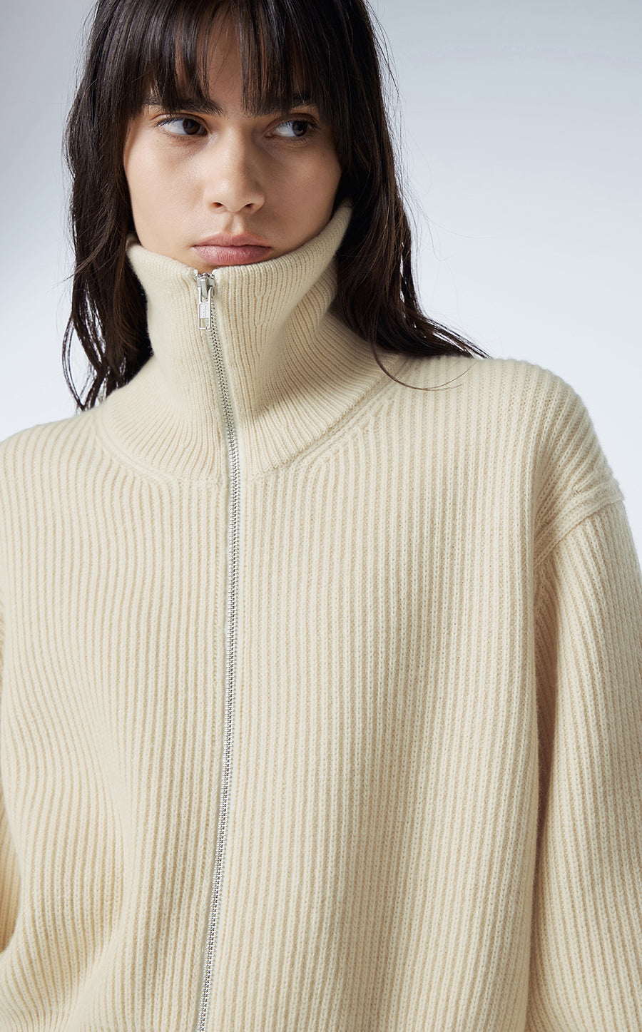 Sweater / JNBY Cropped Wool Cardigan