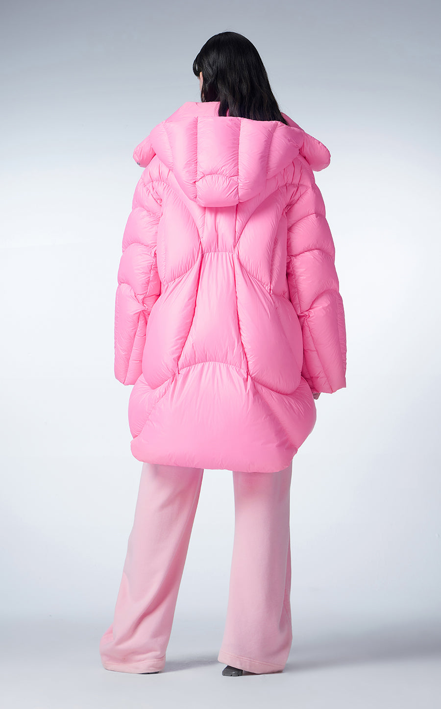 Coat / JNBY Curved Quilt Hooded Down Coat