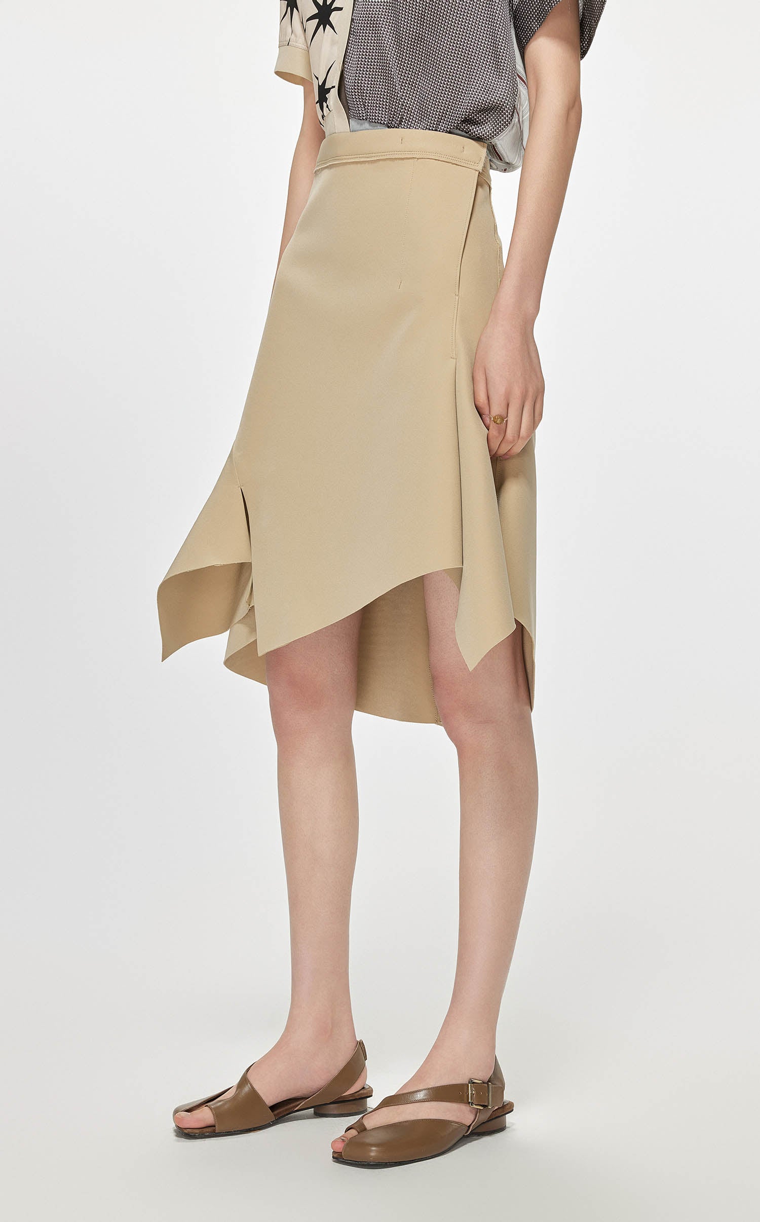 Skirt / JNBY Asymmetric Hem Short Skirt