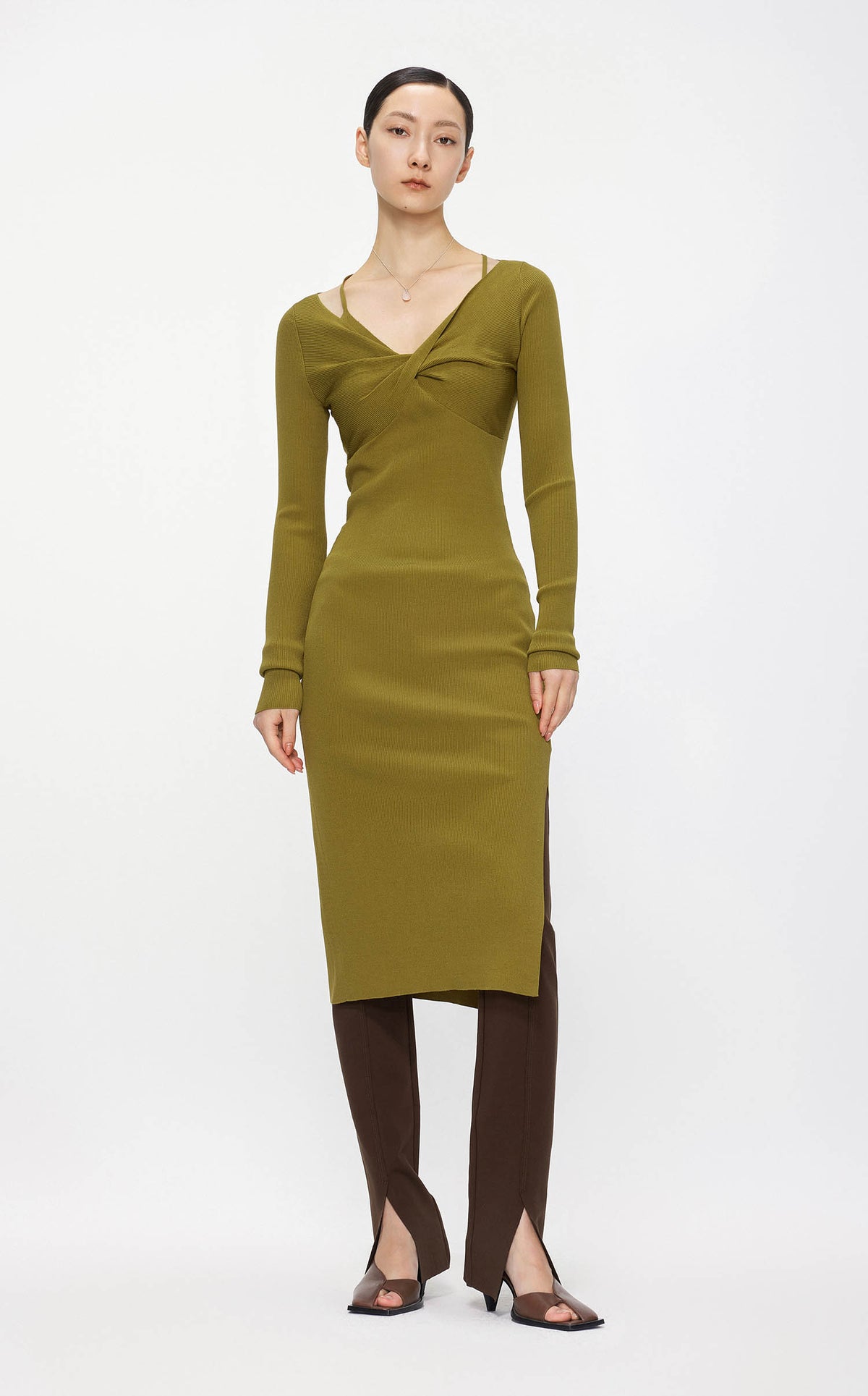 Dresses / JNBY Slim Fit V-Neck Long Sleeve Knitted Dress