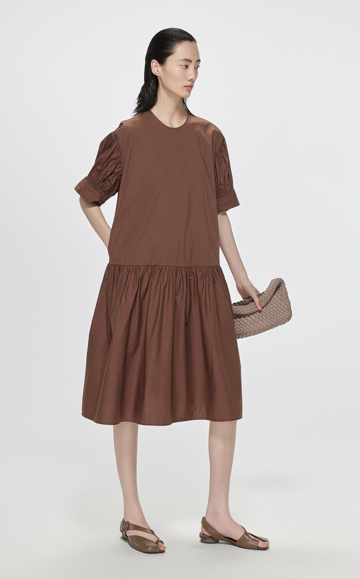 Dresses / JNBY Oversize Mid-Sleeve Pleated Dress (100% Cotton)