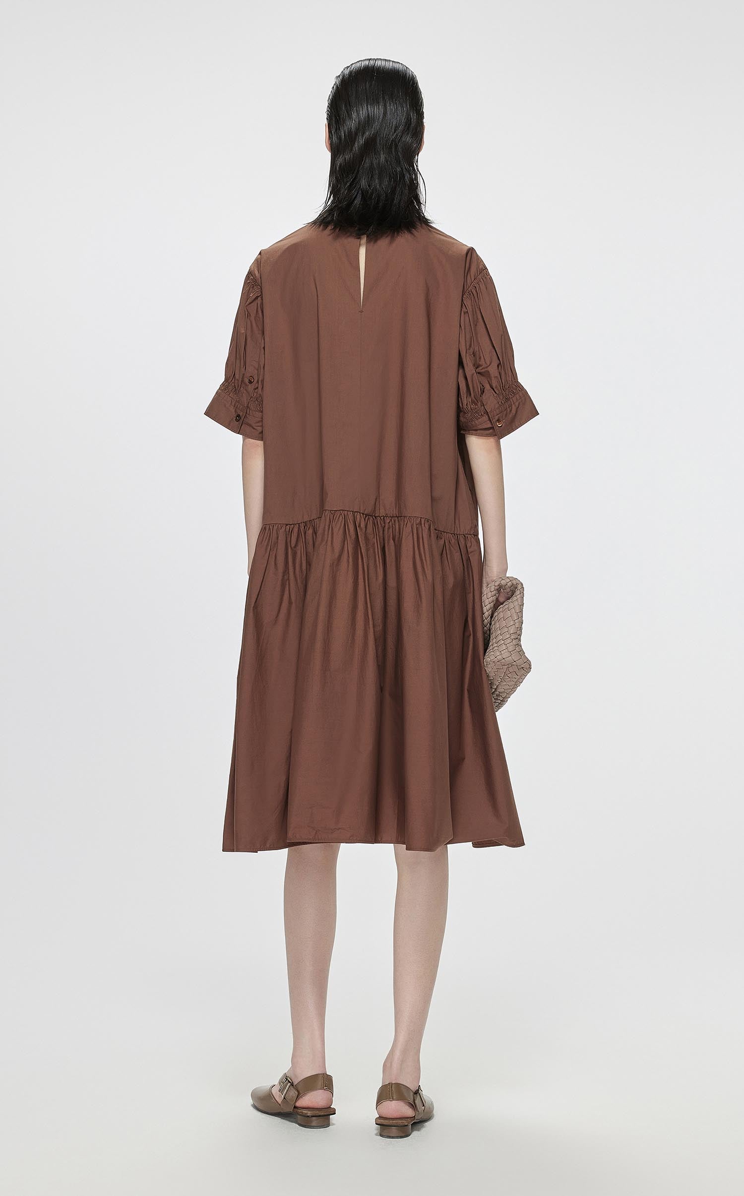 Dresses / JNBY Oversize Mid-Sleeve Pleated Dress (100% Cotton)