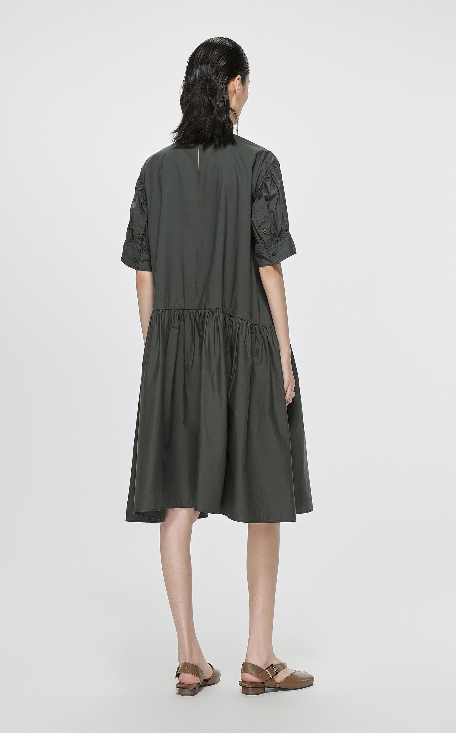 Dresses / JNBY Oversize Mid-Sleeve Pleated Dress (100% Cotton)