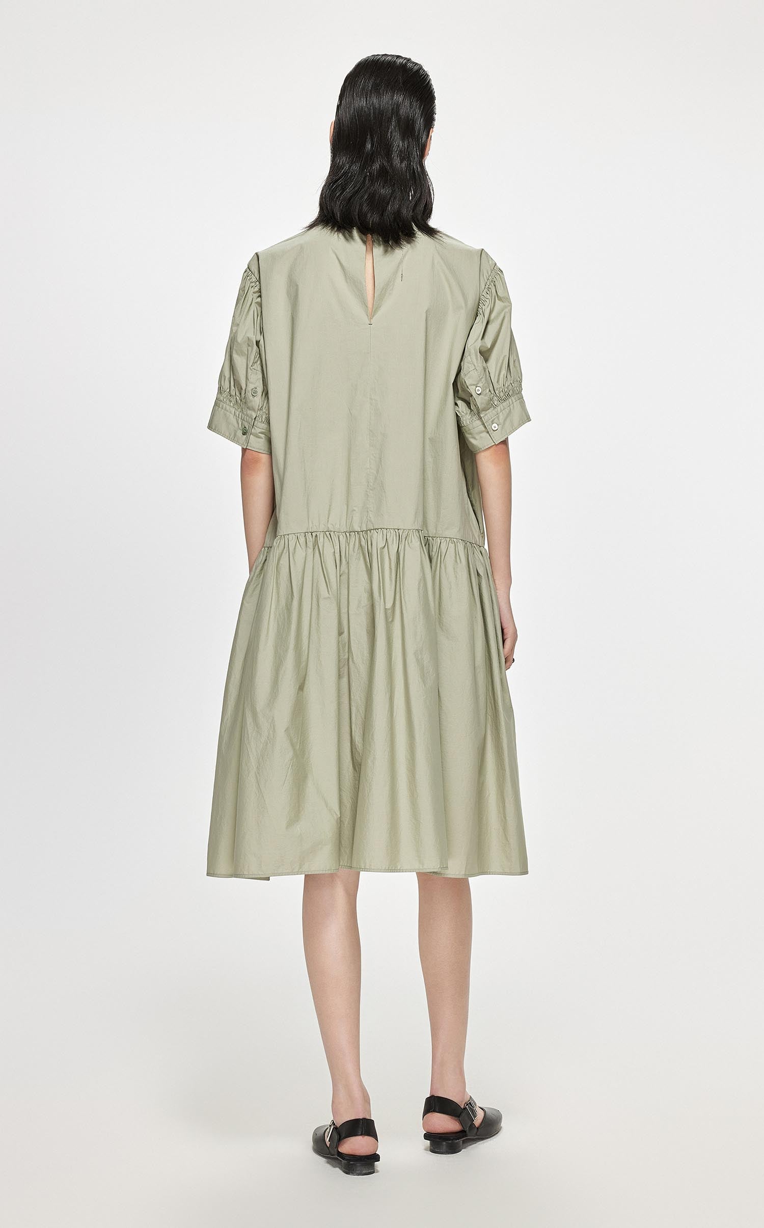 Dresses / JNBY Oversize Mid-Sleeve Pleated Dress (100% Cotton)