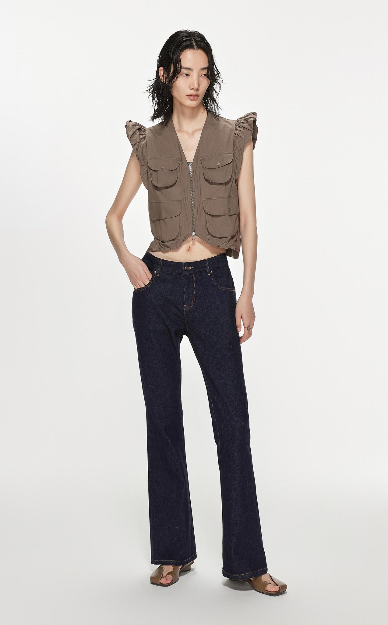 Vest / JNBY Zip-Up Ruffled Shoulder Sleeveless Short Vest (100% Cotton)