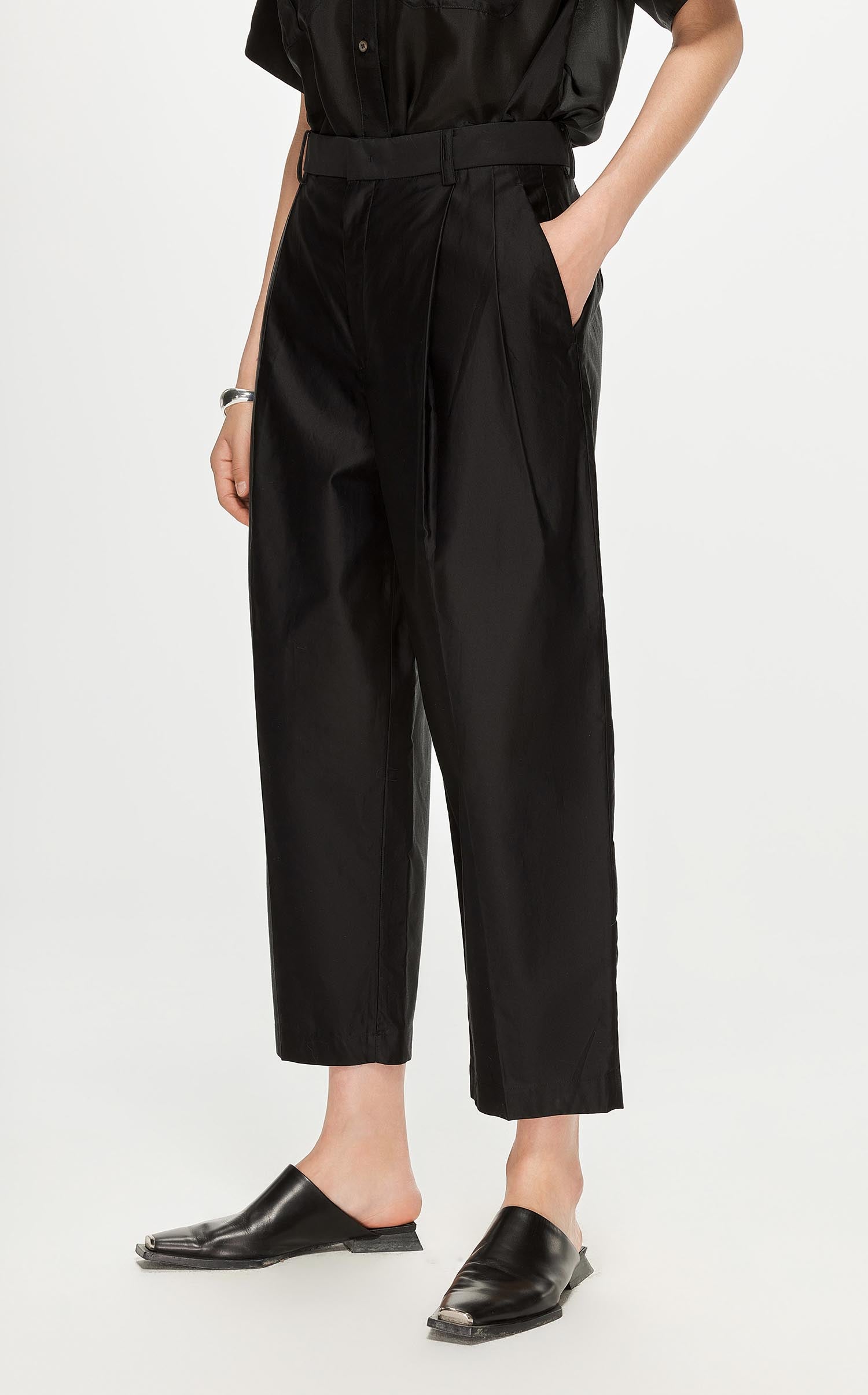 Pants / JNBY Solid Straight Cropped Pants (100% Cotton)