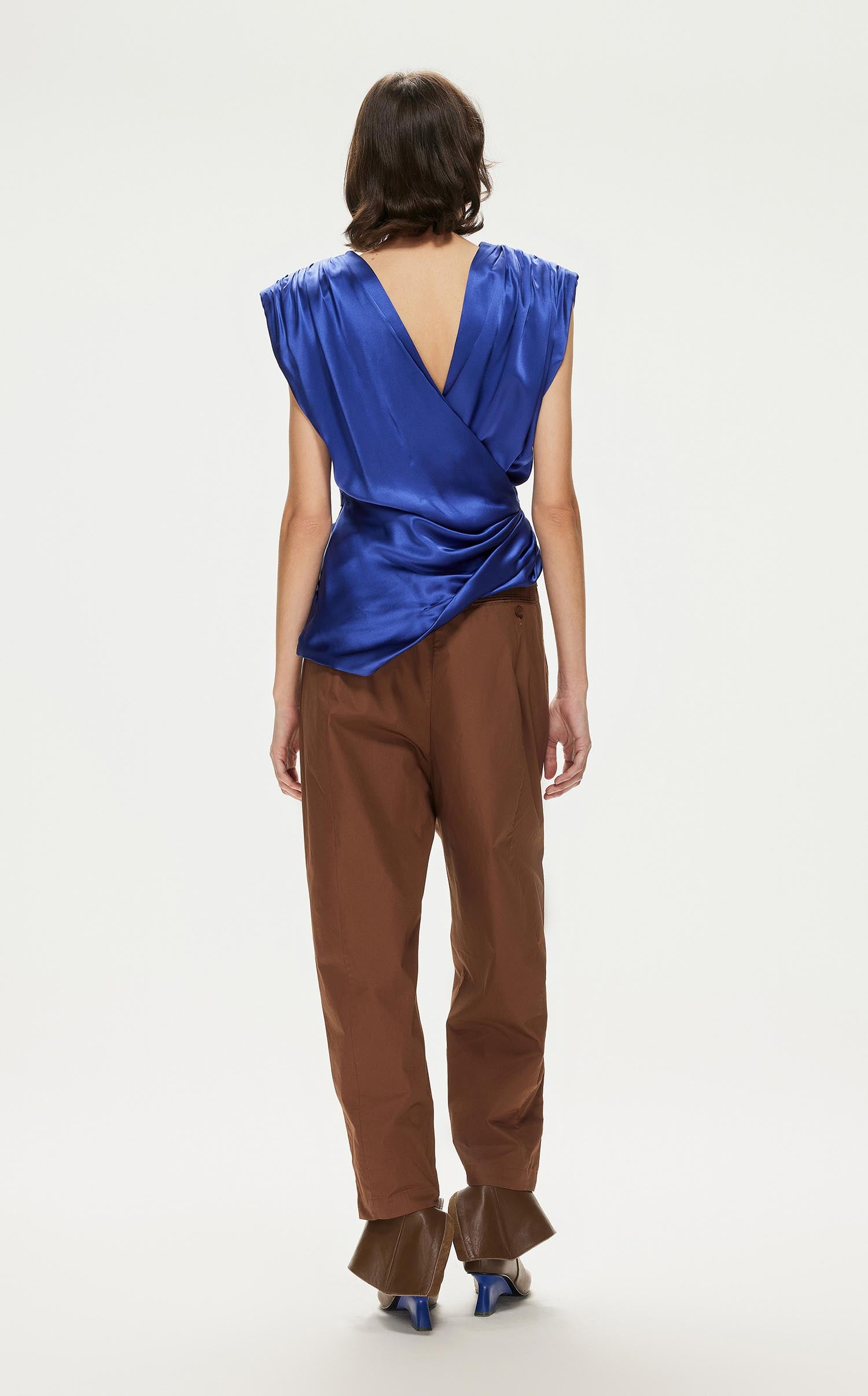 Shirt / JNBY Asymmetric Pure Silk Sleeveless Top (100% Silk)