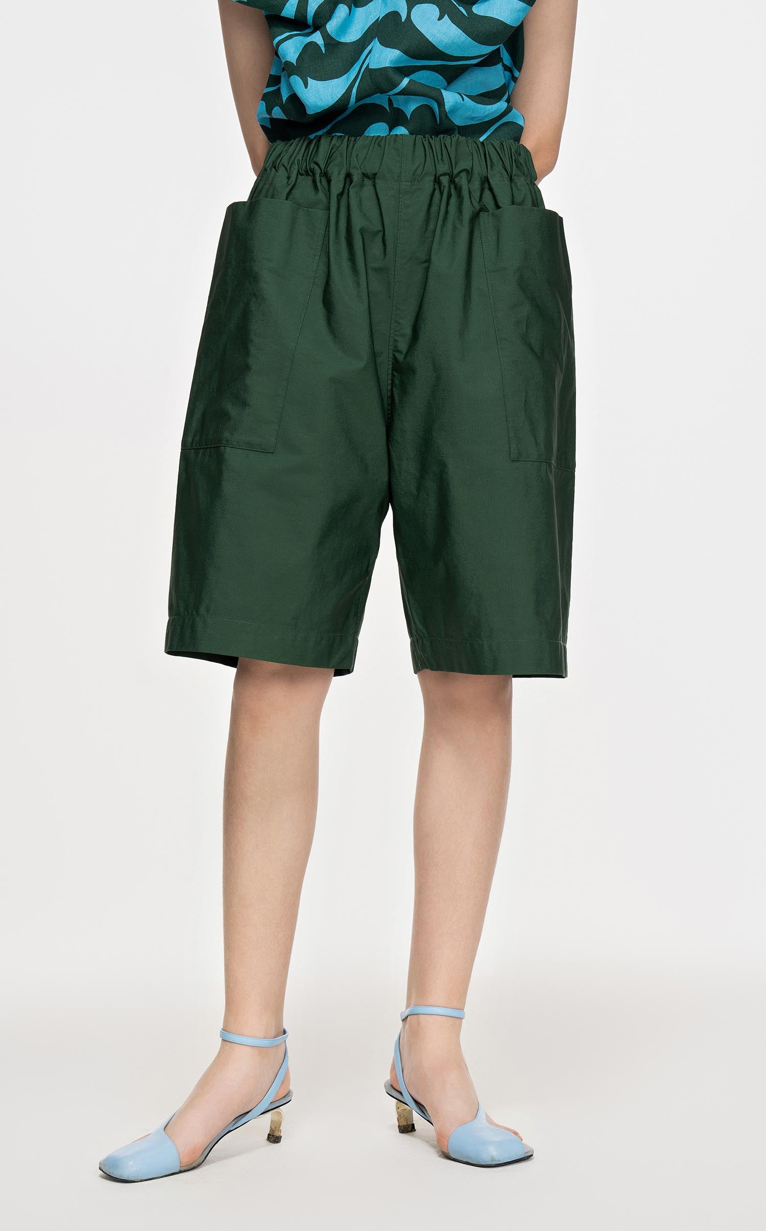 Shorts / JNBY Solid Straight Shorts (100% Cotton)