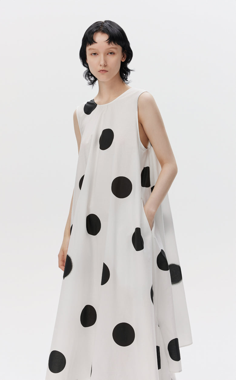 Dress / JNBY Round Neck Polka Dot Sleeveless V-neck Wavy Edge A-line Dress(100% cotton)