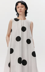 Dress / JNBY Round Neck Polka Dot Sleeveless V-neck Wavy Edge A-line Dress(100% cotton)