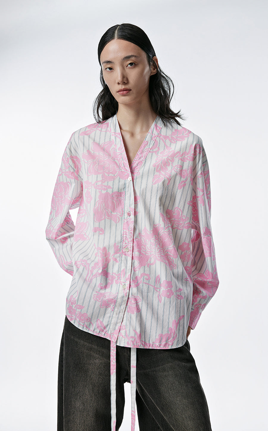 Shirt / JNBY Cotton Loose Fit V-neck Long-sleeved Print Shirt