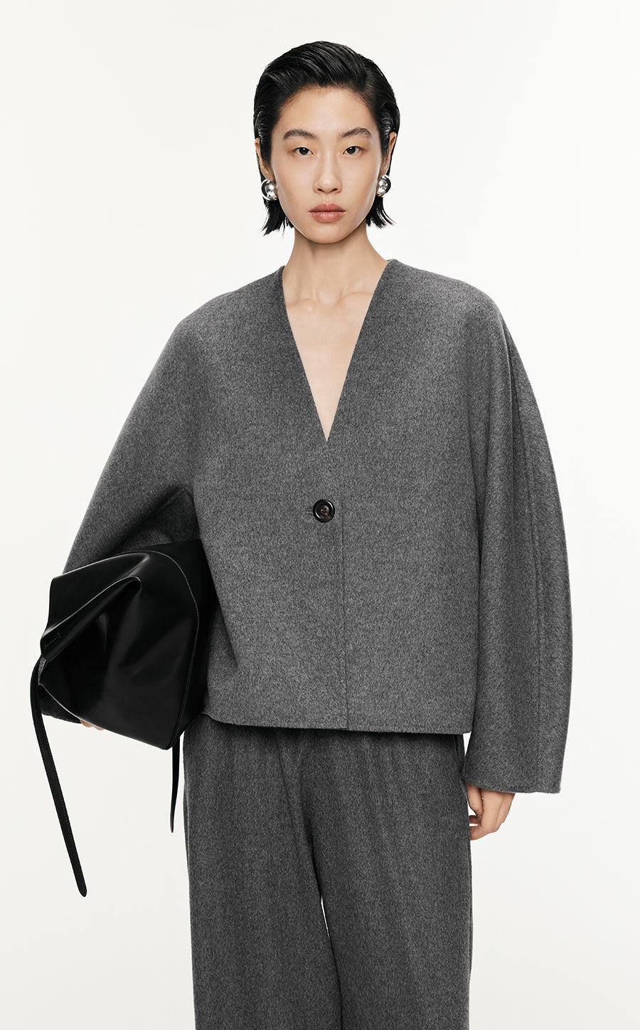 Coat / JNBY Relaxed V-neck Wool Coat