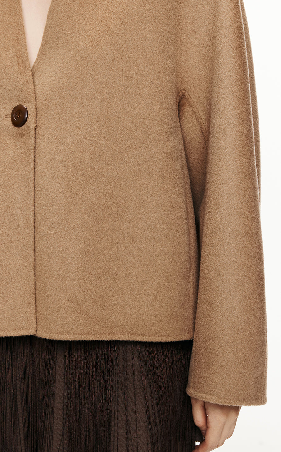 Coat / JNBY Relaxed V-neck Wool Coat