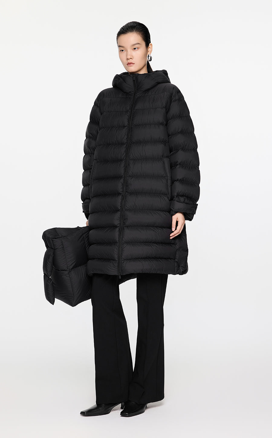 Coat / JNBY  Relaxed H-Shape Mid-Length Hooded Down Jacket