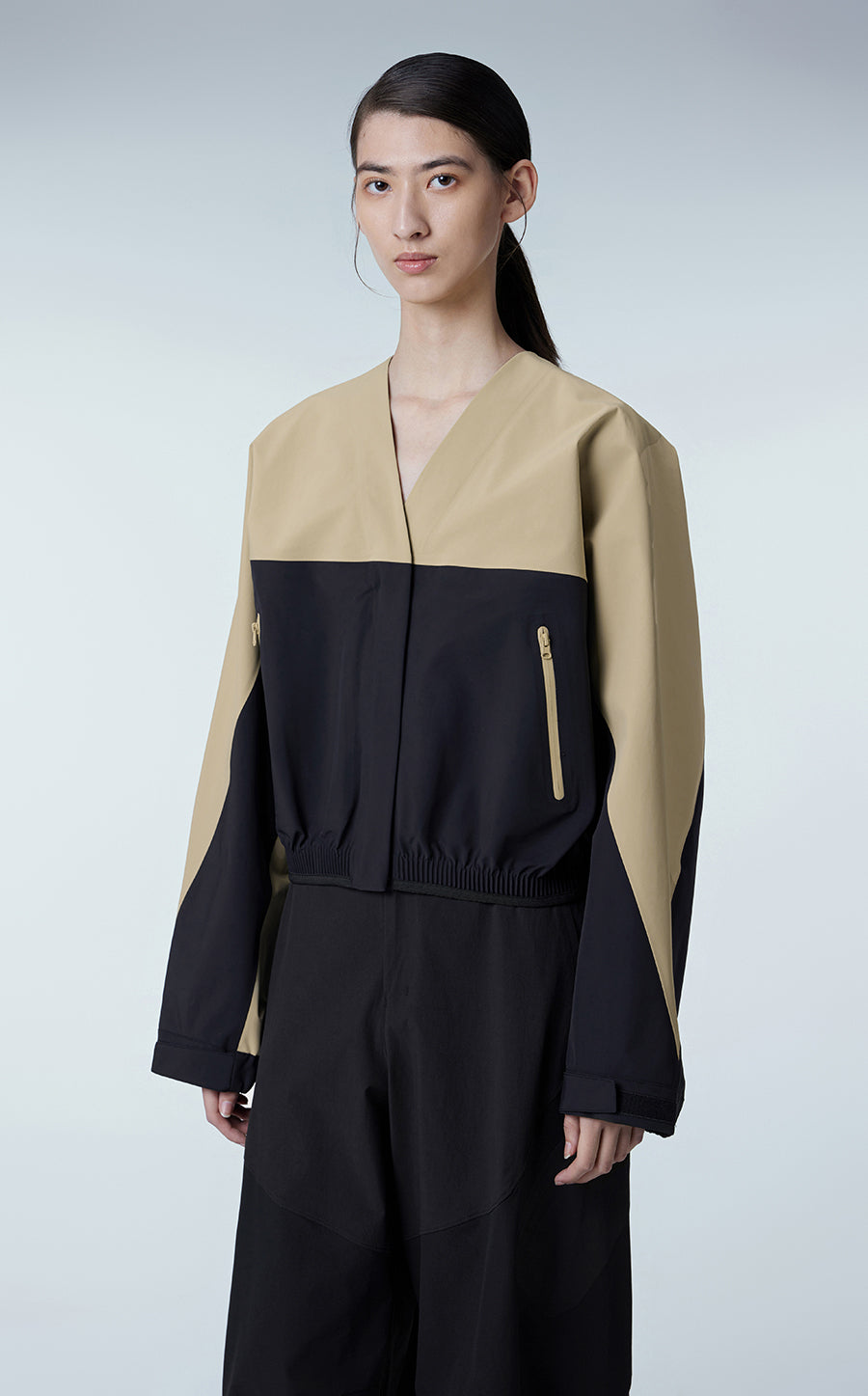 Coat / JNBY Relaxed Nylon Color-block Jacket