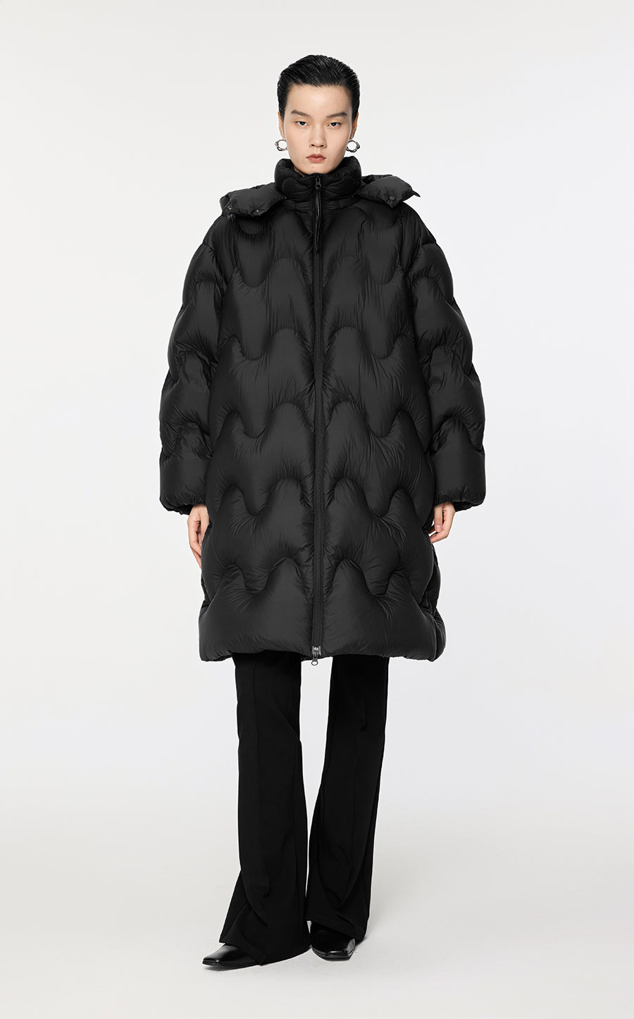 Downcoat / JNBY Oversize Wavy-Line Hooded Down Coat