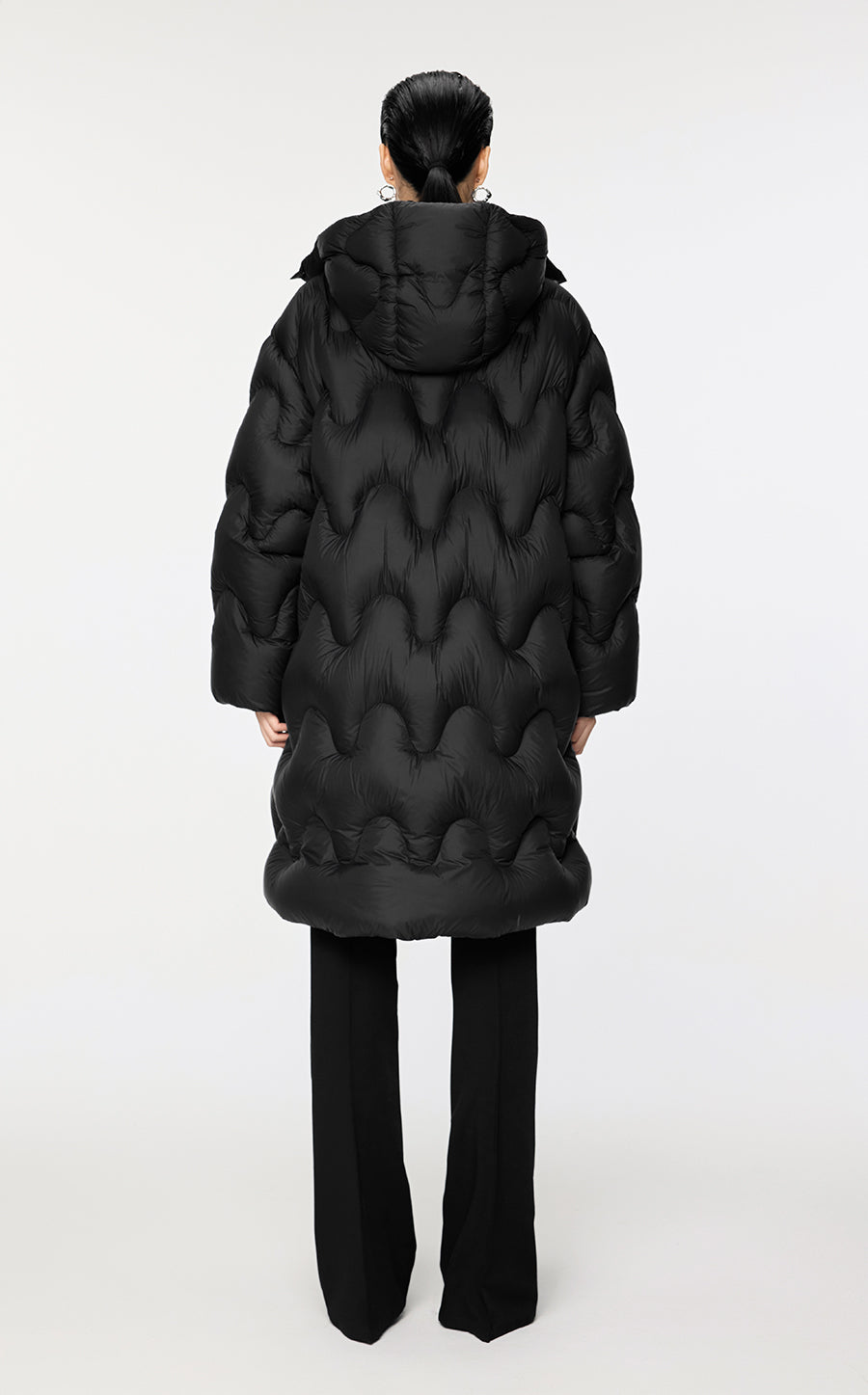 Downcoat / JNBY Oversize Wavy-Line Hooded Down Coat