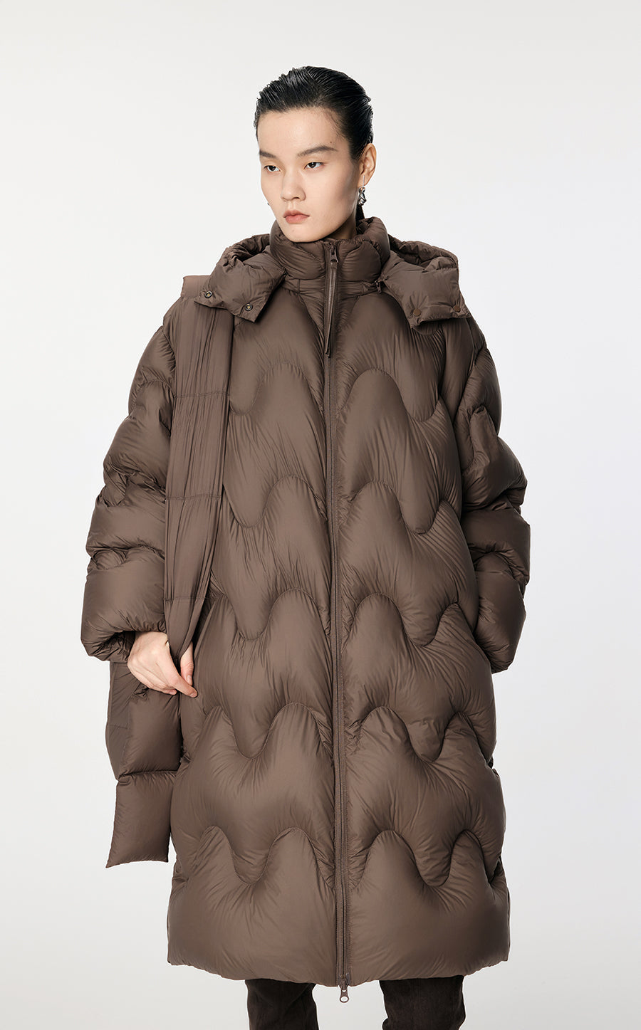 Downcoat / JNBY Oversize Wavy-Line Hooded Down Coat