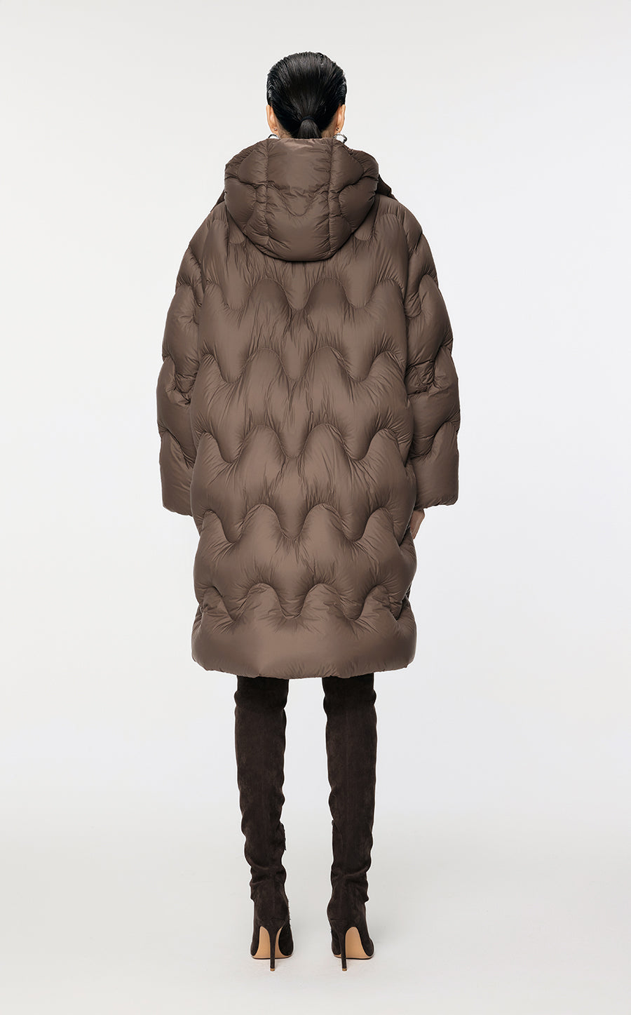 Downcoat / JNBY Oversize Wavy-Line Hooded Down Coat