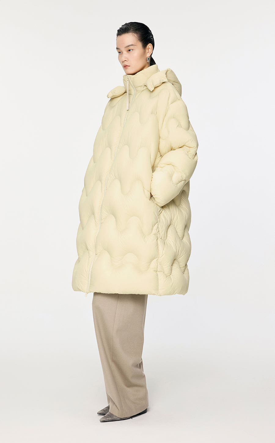 Downcoat / JNBY Oversize Wavy-Line Hooded Down Coat