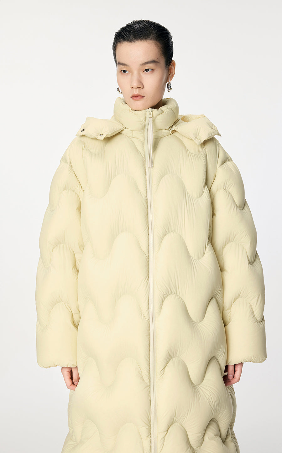 Downcoat / JNBY Oversize Wavy-Line Hooded Down Coat