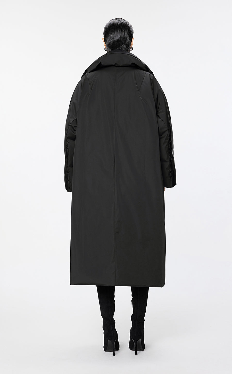 Coat / JNBY Relaxed Satin Long Down Coat