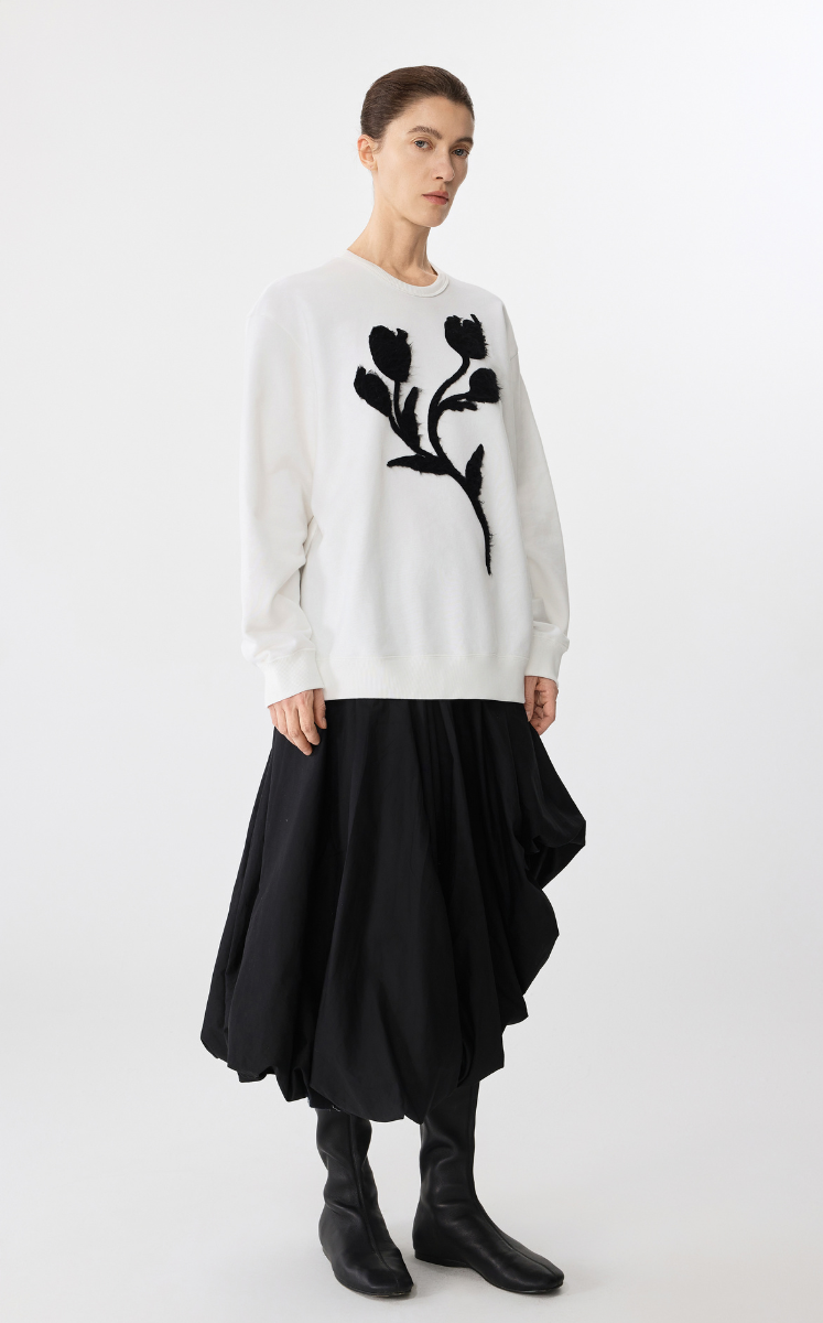 Sweatshirt / JNBY Floral Embroidery Oversized Sweatshirt