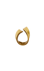 Accessories / JNBY Heritage-Inspired Twisted Loop Ring