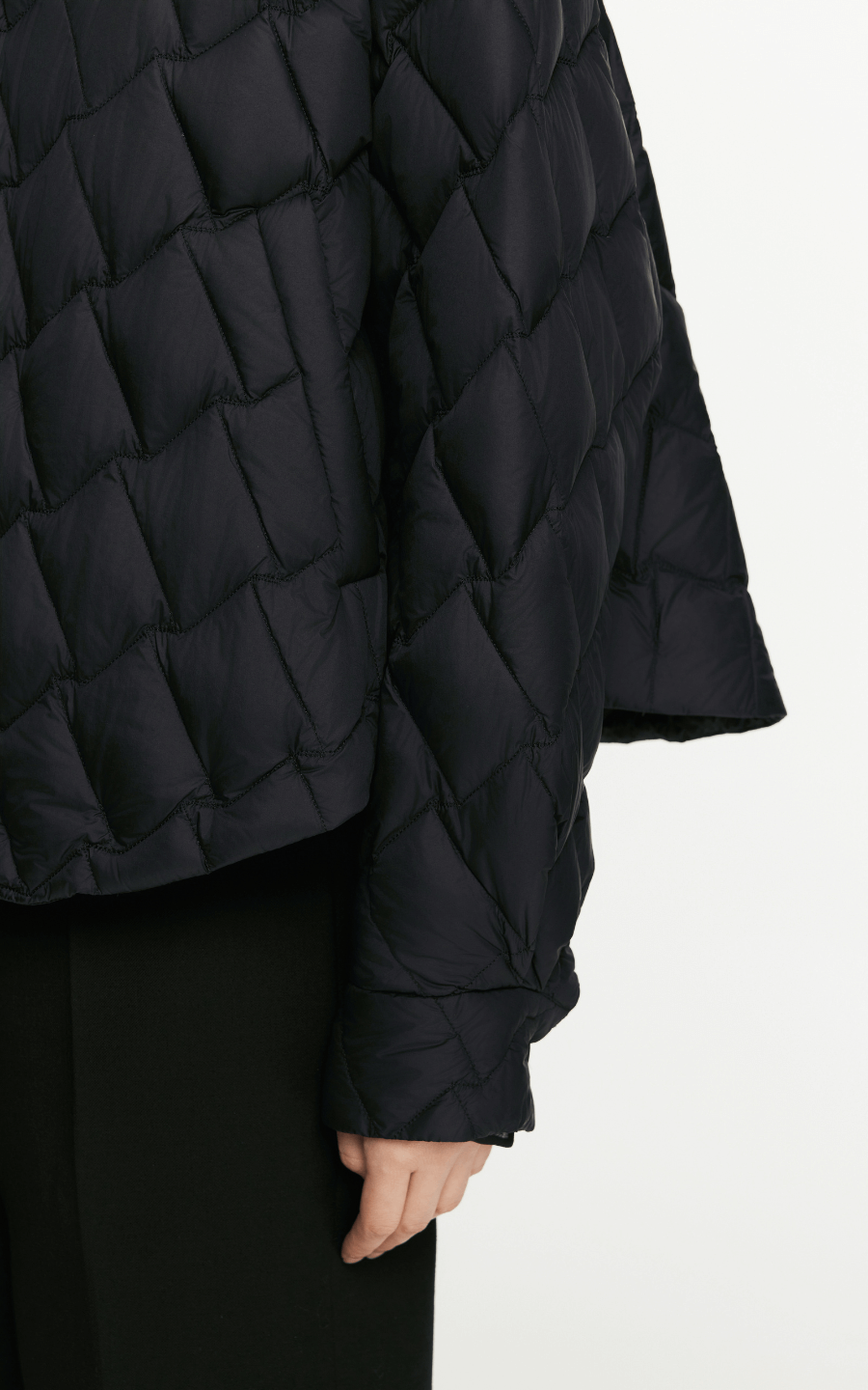 Coat / JNBY Long-Sleeved Drop Shoulder Down Jacket