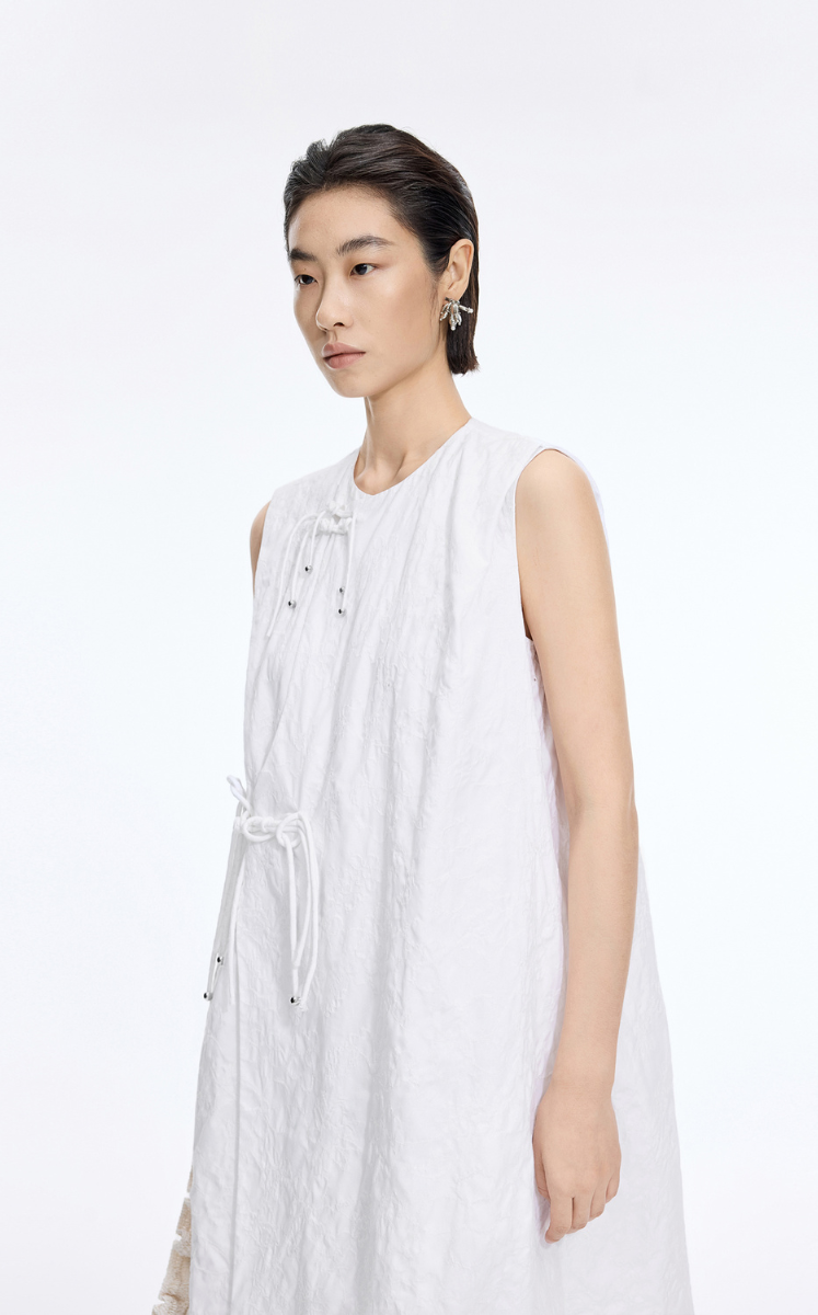 Dress / JNBY Floral Embroidered Cotton Sleeveless Dress