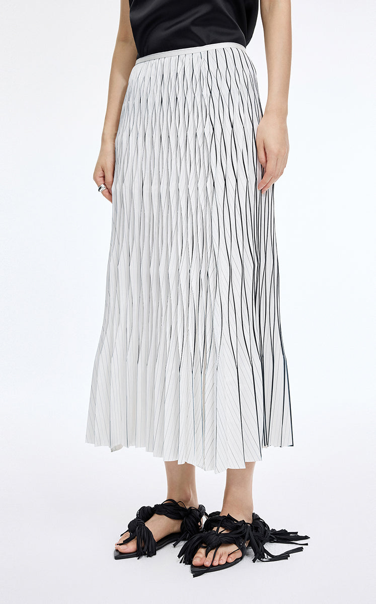 Skirt / JNBY Sculpted Diamond Pleated Maxi Skirt
