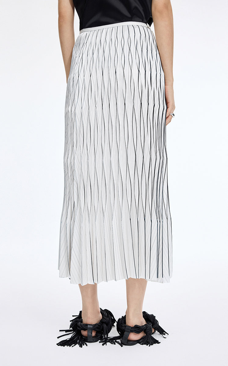 Skirt / JNBY Sculpted Diamond Pleated Maxi Skirt