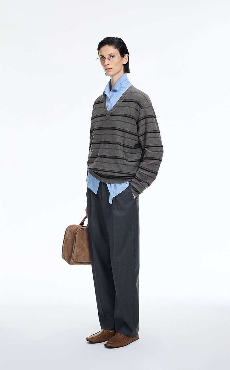 Sweater / JNBY Lightweight Cotton Blend V-Neck Pullover